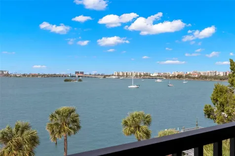 1848 Shore Drive S South Pasadena FL 33707