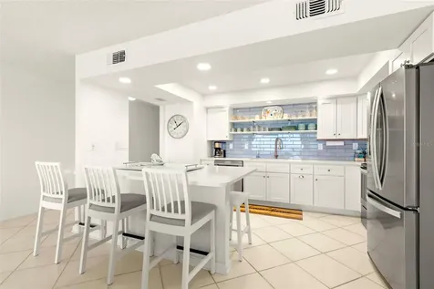 1848 Shore Drive S South Pasadena FL 33707