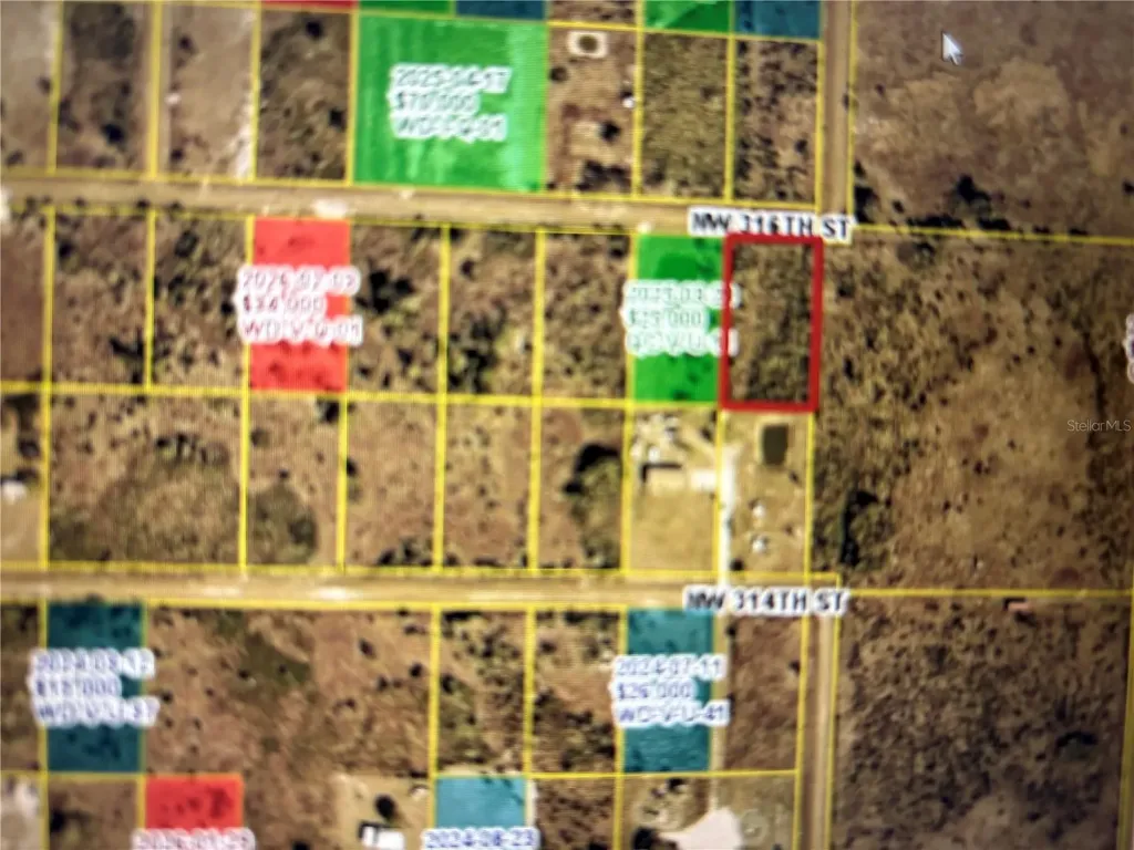 17824 NW 316th Street Okeechobee FL 34972