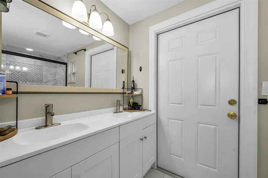 801 Walnut Drive Seffner FL 33584