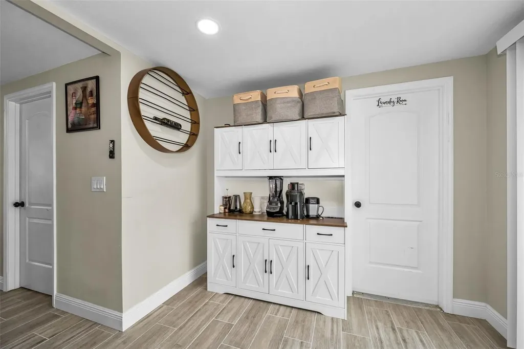 801 Walnut Drive Seffner FL 33584