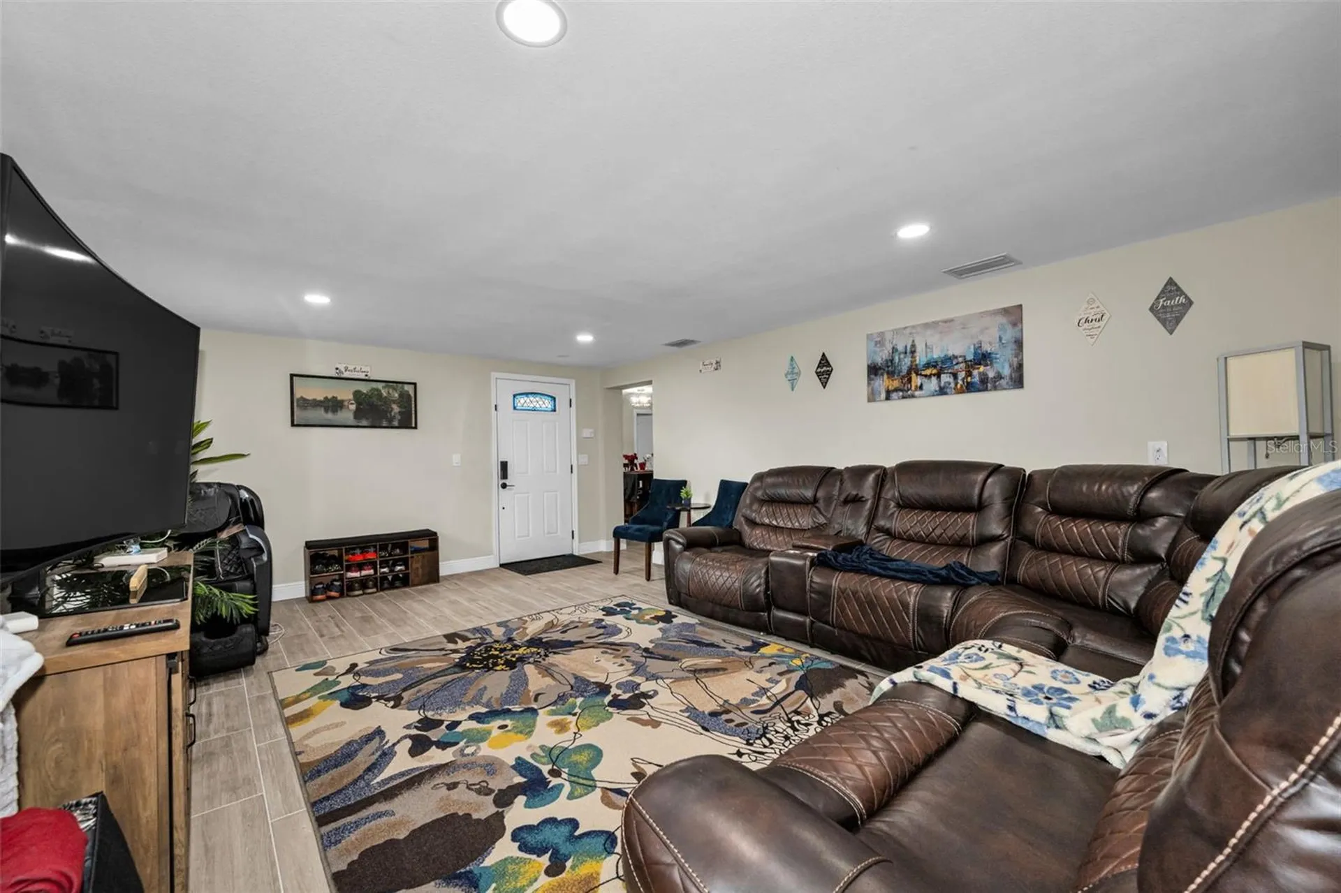 801 Walnut Drive Seffner FL 33584