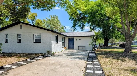 801 Walnut Drive Seffner FL 33584