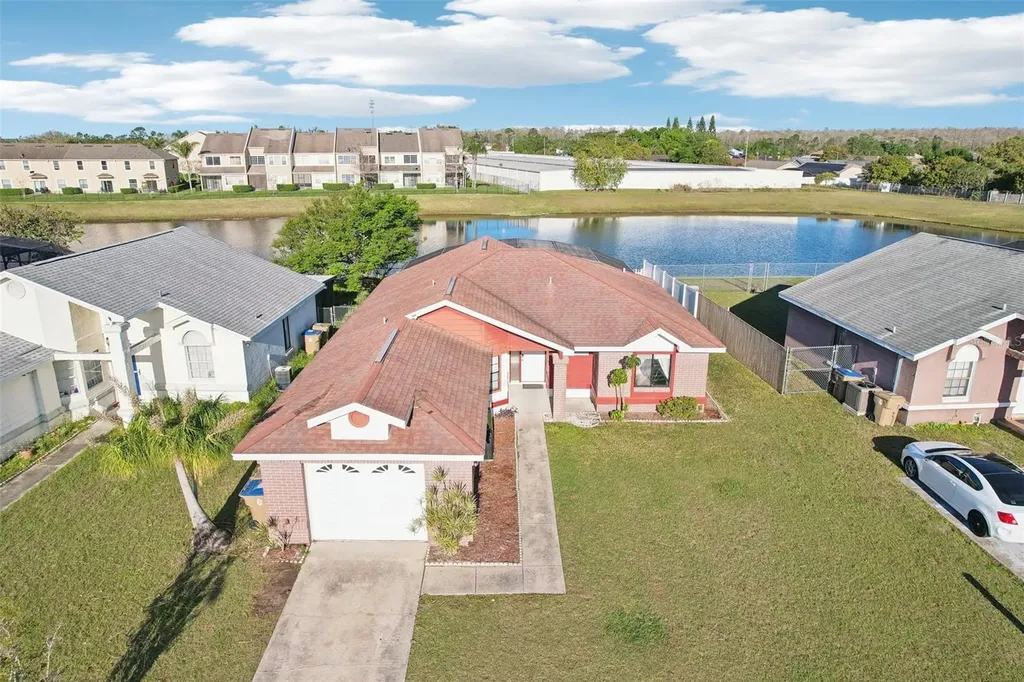 118 Pinewood Circle Kissimmee FL 34743