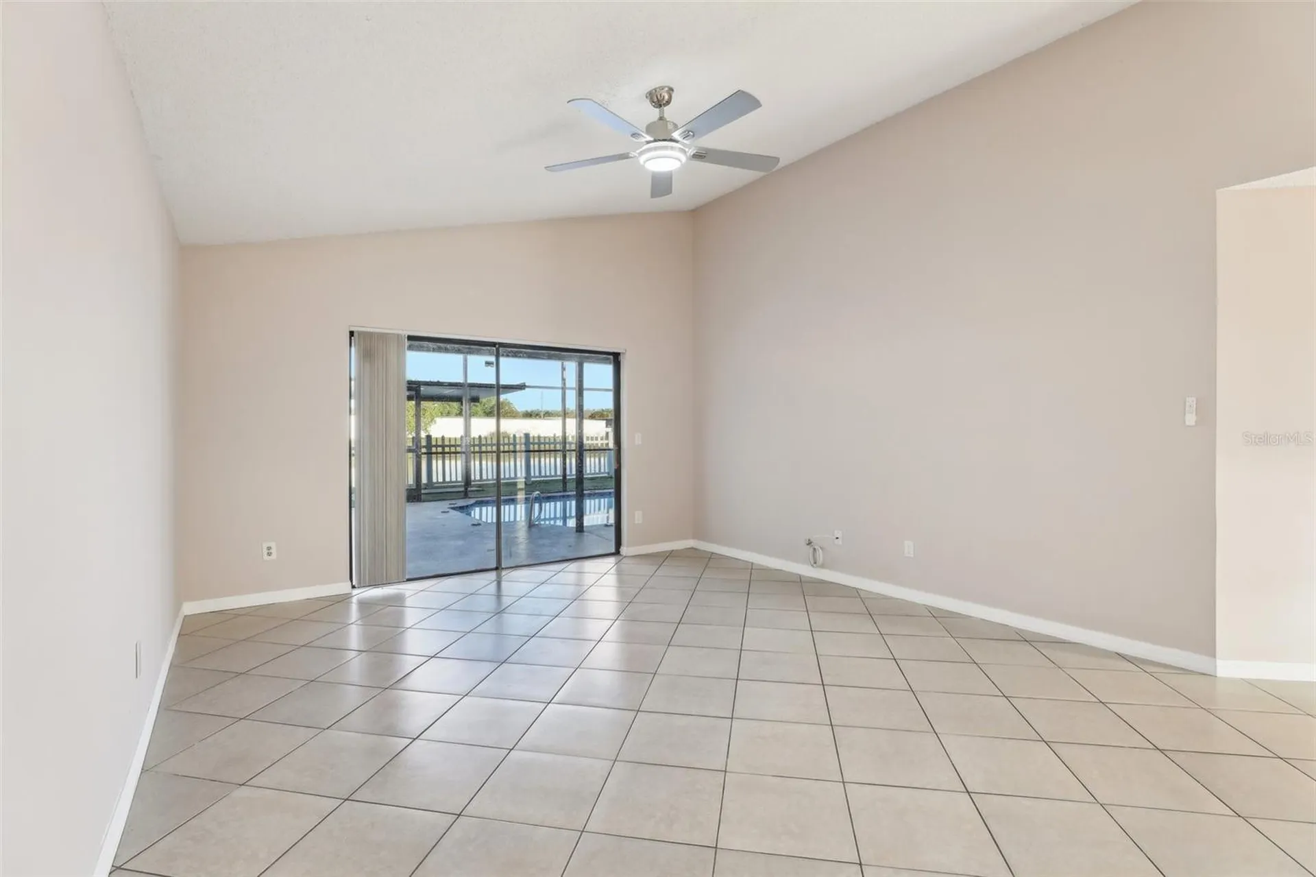 118 Pinewood Circle Kissimmee FL 34743