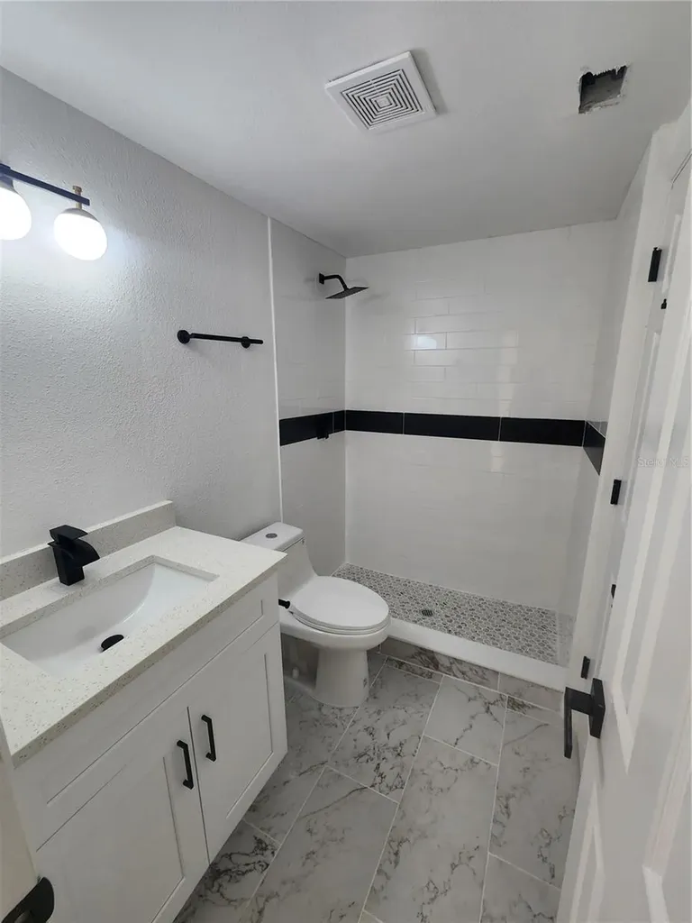10232 Turkey Lake Road Orlando FL 32819