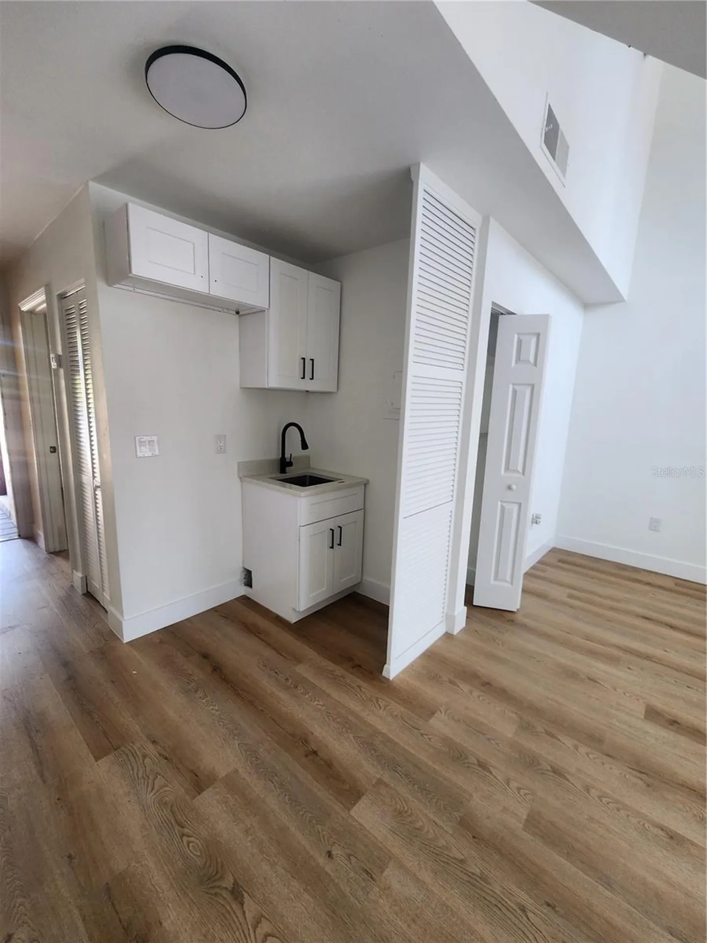 10232 Turkey Lake Road Orlando FL 32819
