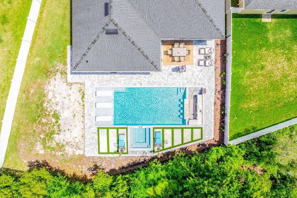 318 Tudor Spring Court Orlando FL 32828