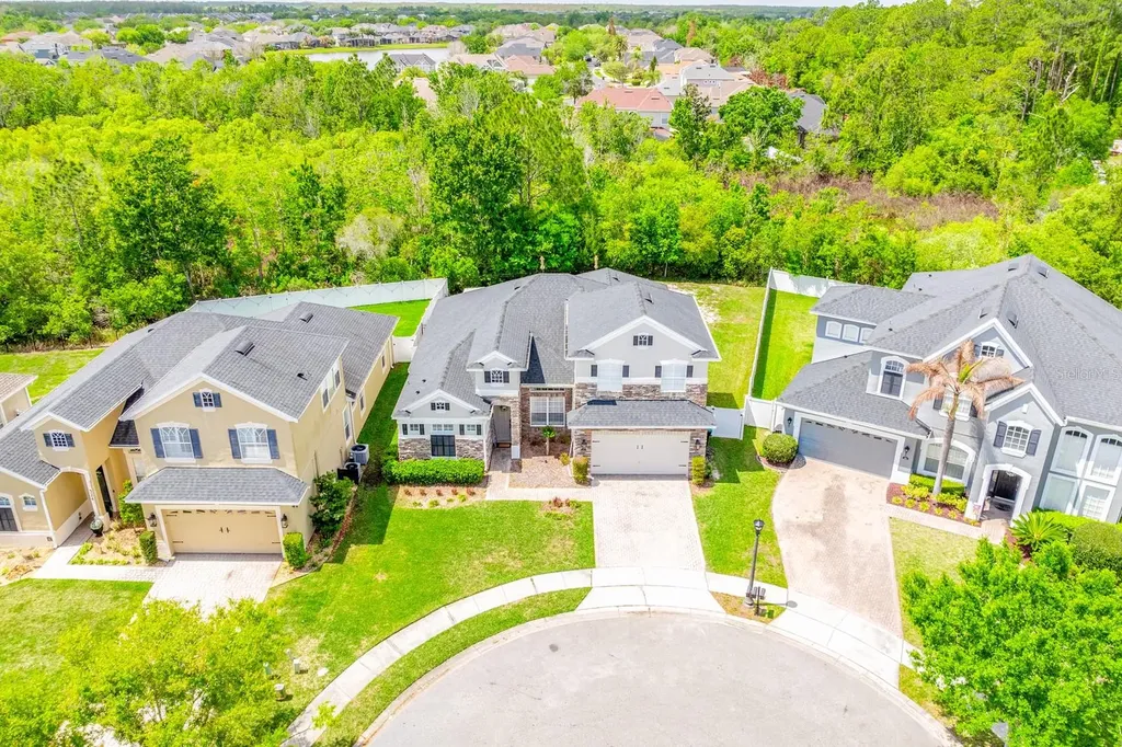 318 Tudor Spring Court Orlando FL 32828