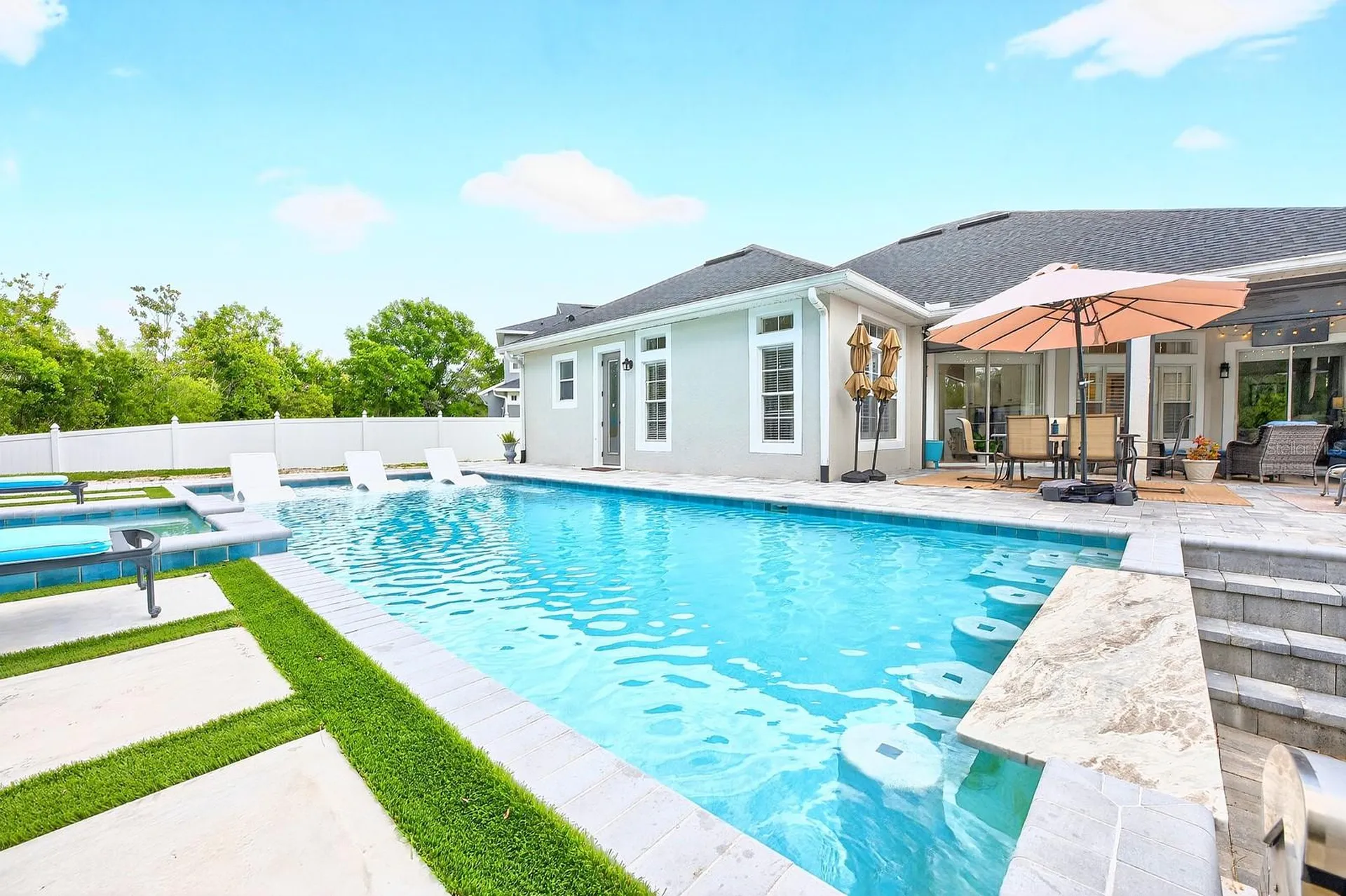 318 Tudor Spring Court Orlando FL 32828