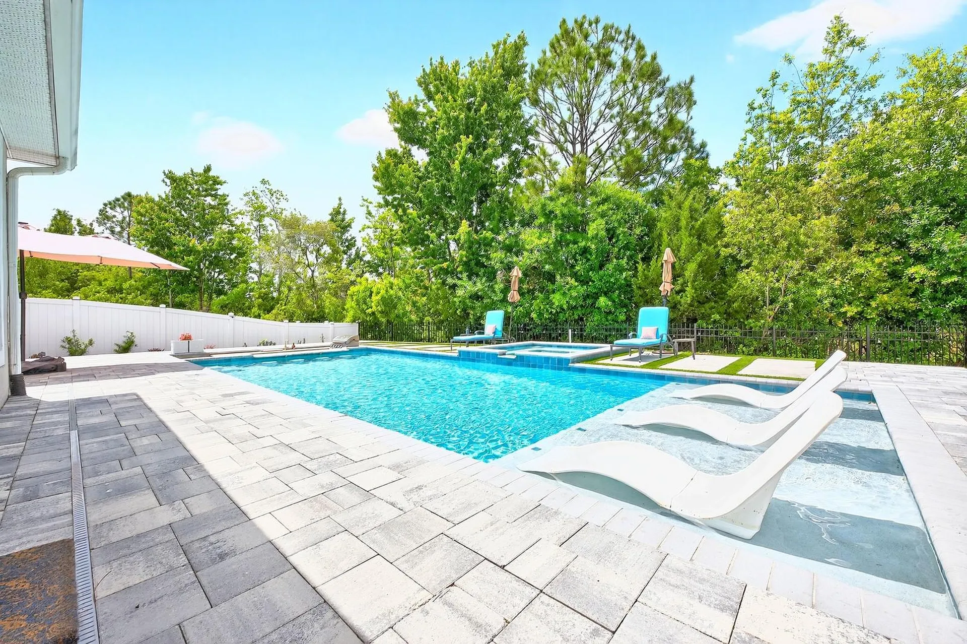 318 Tudor Spring Court Orlando FL 32828