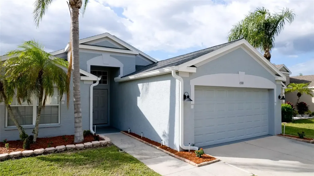 4584 Runabout Way Bradenton FL 34203