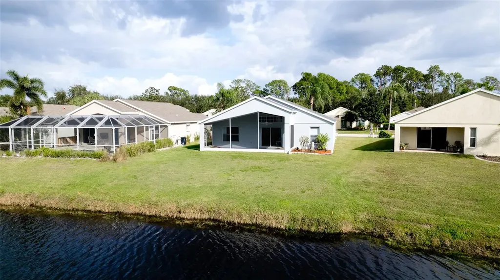 4584 Runabout Way Bradenton FL 34203