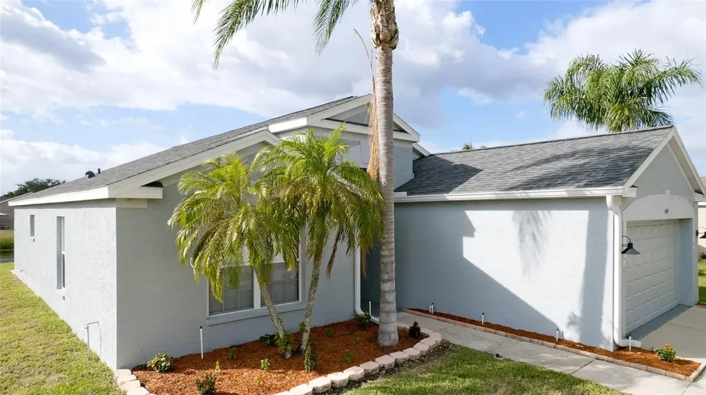 4584 Runabout Way Bradenton FL 34203