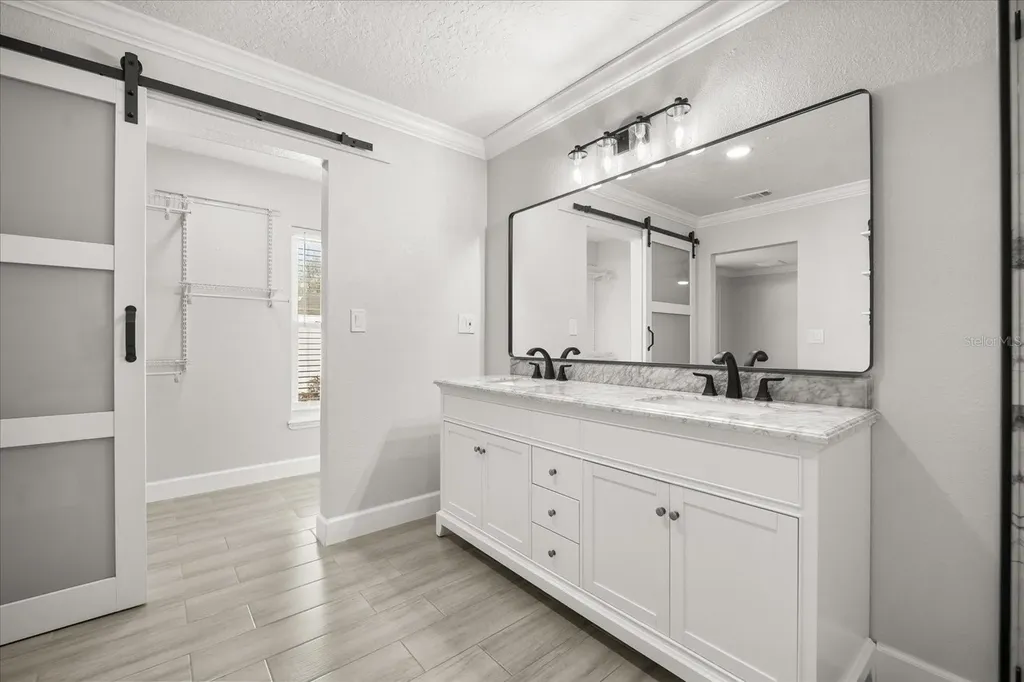 627 Mellowood Avenue Orlando FL 32825