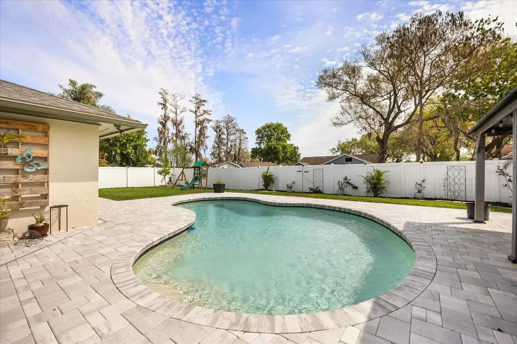 627 Mellowood Avenue Orlando FL 32825