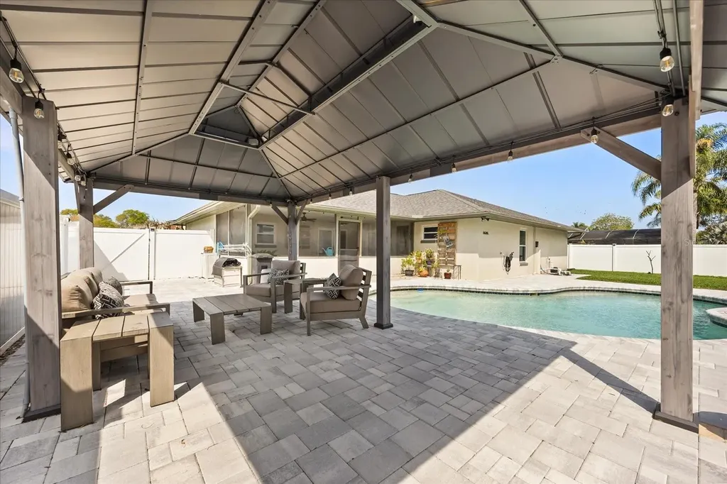 627 Mellowood Avenue Orlando FL 32825