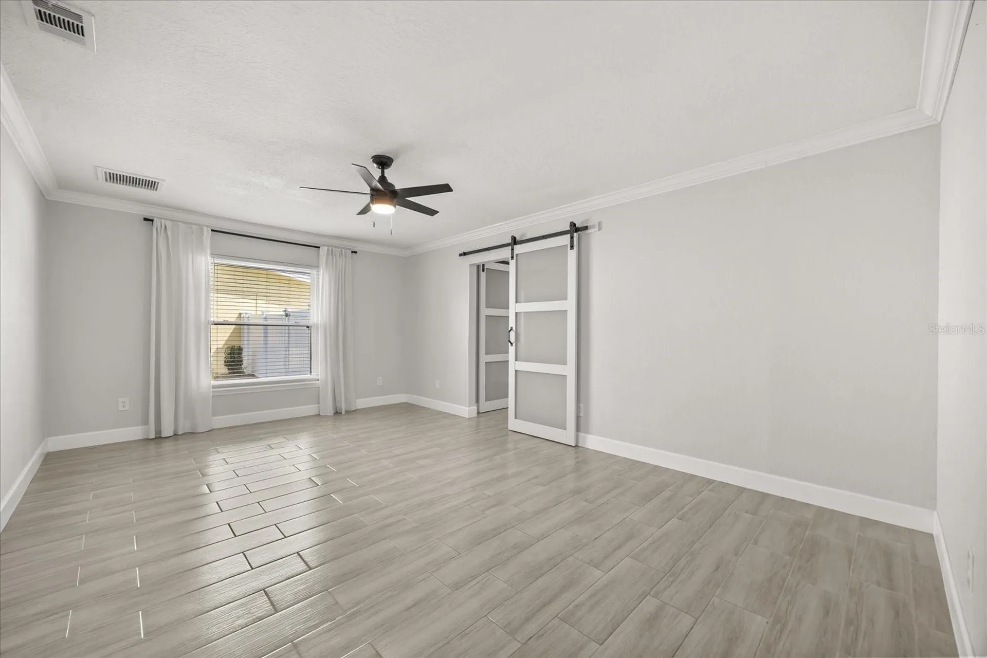 627 Mellowood Avenue Orlando FL 32825
