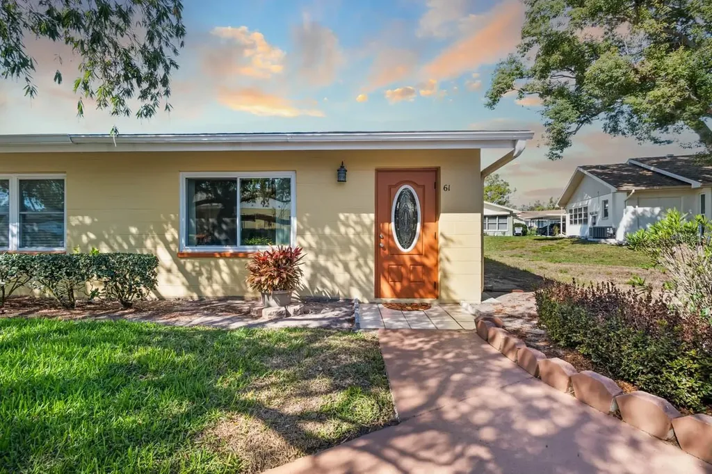 401 Dorchester Place Sun City Center FL 33573