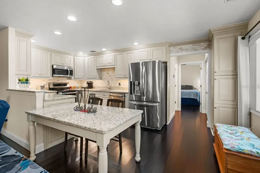 401 Dorchester Place Sun City Center FL 33573