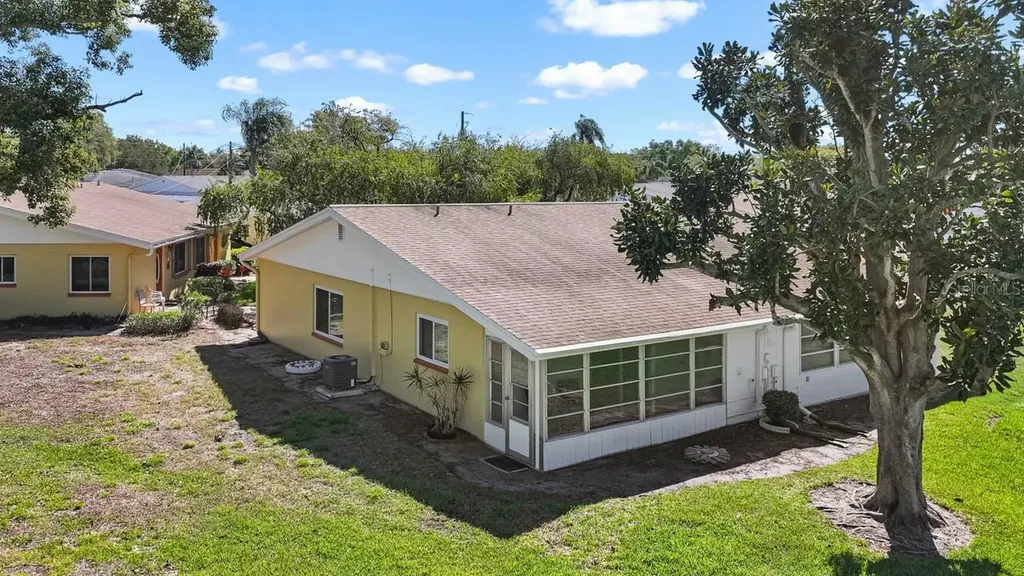 401 Dorchester Place Sun City Center FL 33573