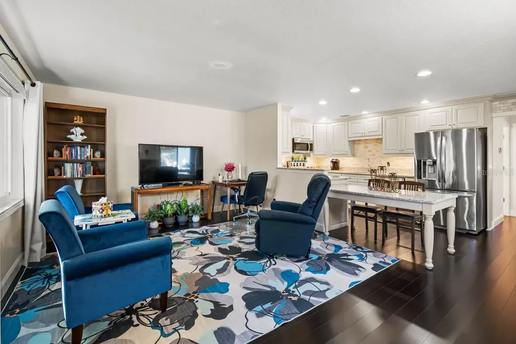 401 Dorchester Place Sun City Center FL 33573