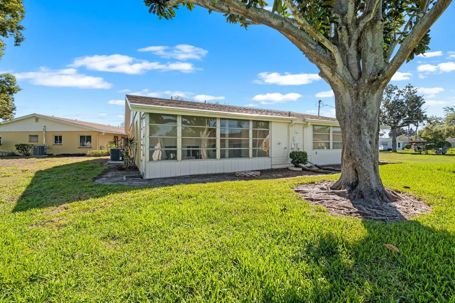 401 Dorchester Place Sun City Center FL 33573