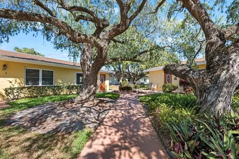 401 Dorchester Place Sun City Center FL 33573