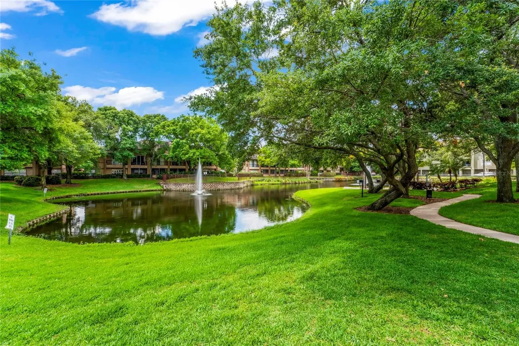 625 Tropical Breeze Way Tampa FL 33602