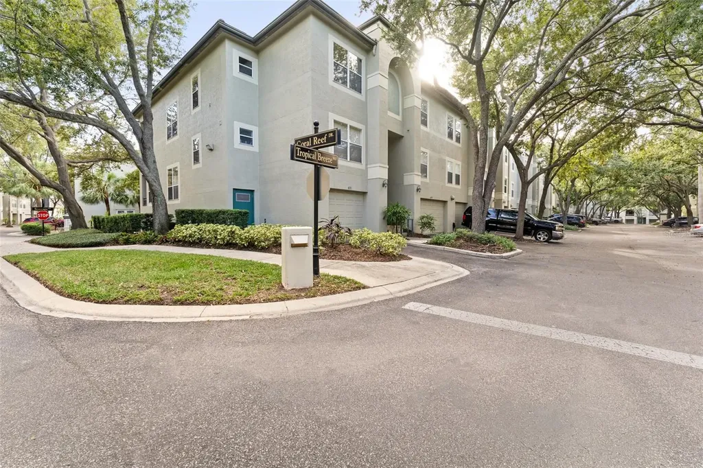 625 Tropical Breeze Way Tampa FL 33602