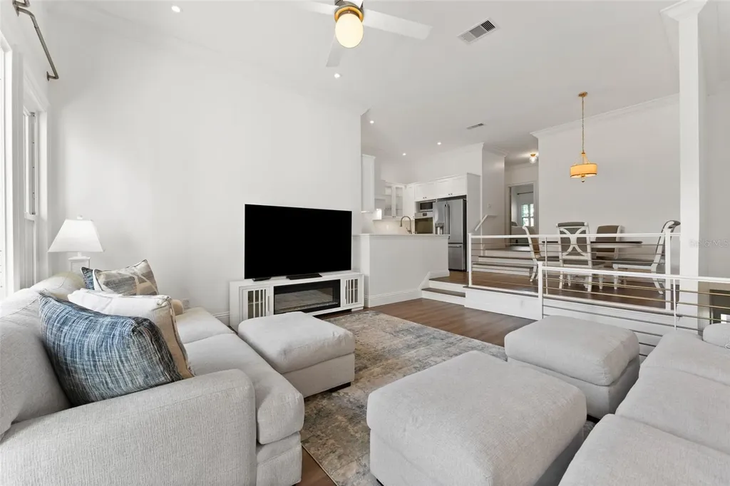 625 Tropical Breeze Way Tampa FL 33602