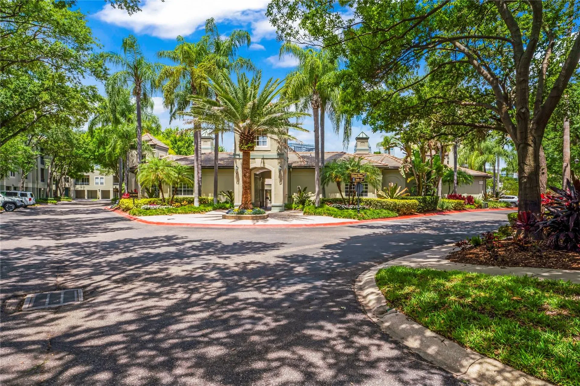 625 Tropical Breeze Way Tampa FL 33602