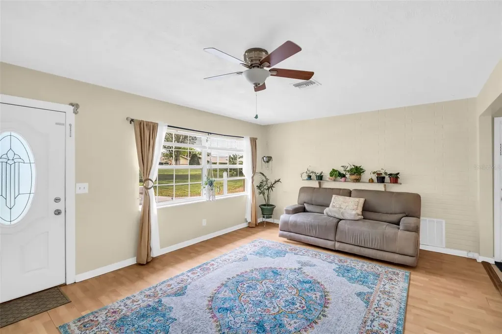 1097 Kenwood Drive Dunedin FL 34698