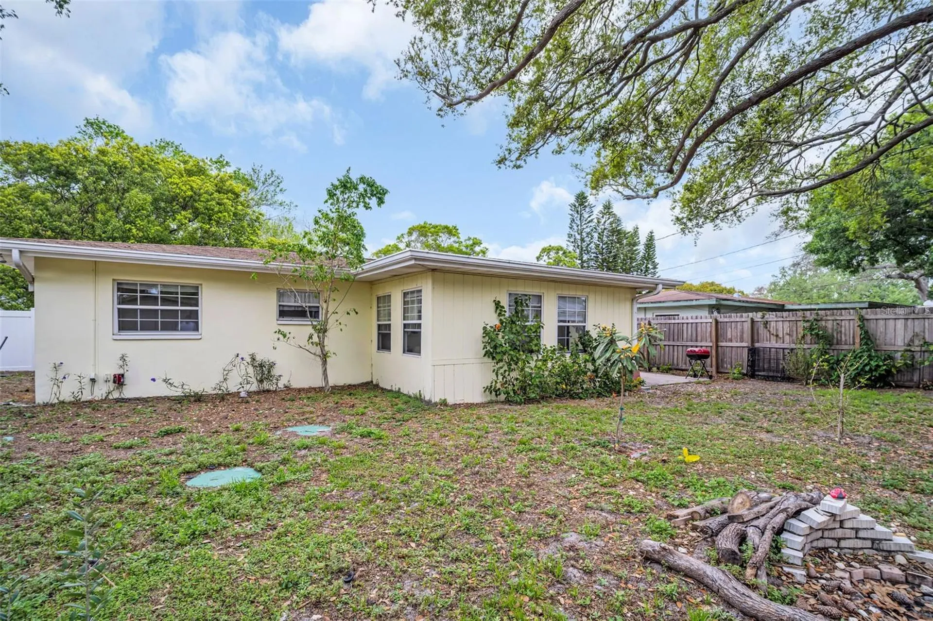 1097 Kenwood Drive Dunedin FL 34698