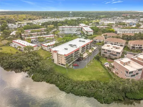2700 Bayshore Boulevard Dunedin FL 34698