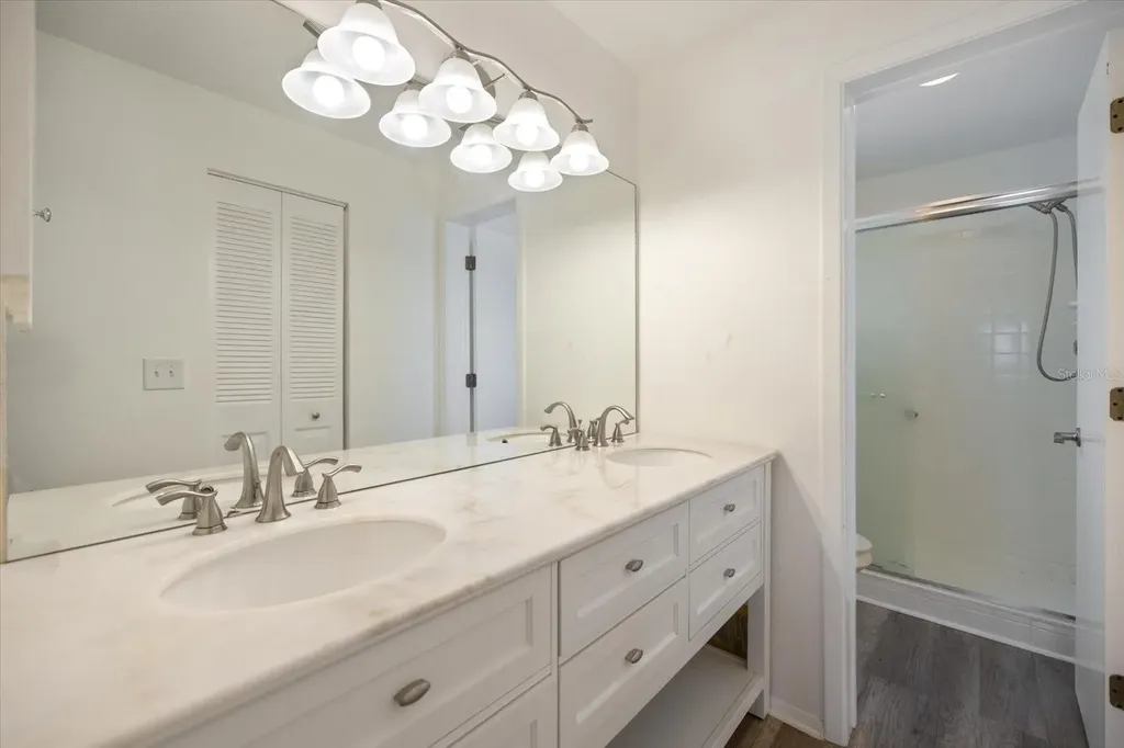 335 Three Lakes Lane Venice FL 34285