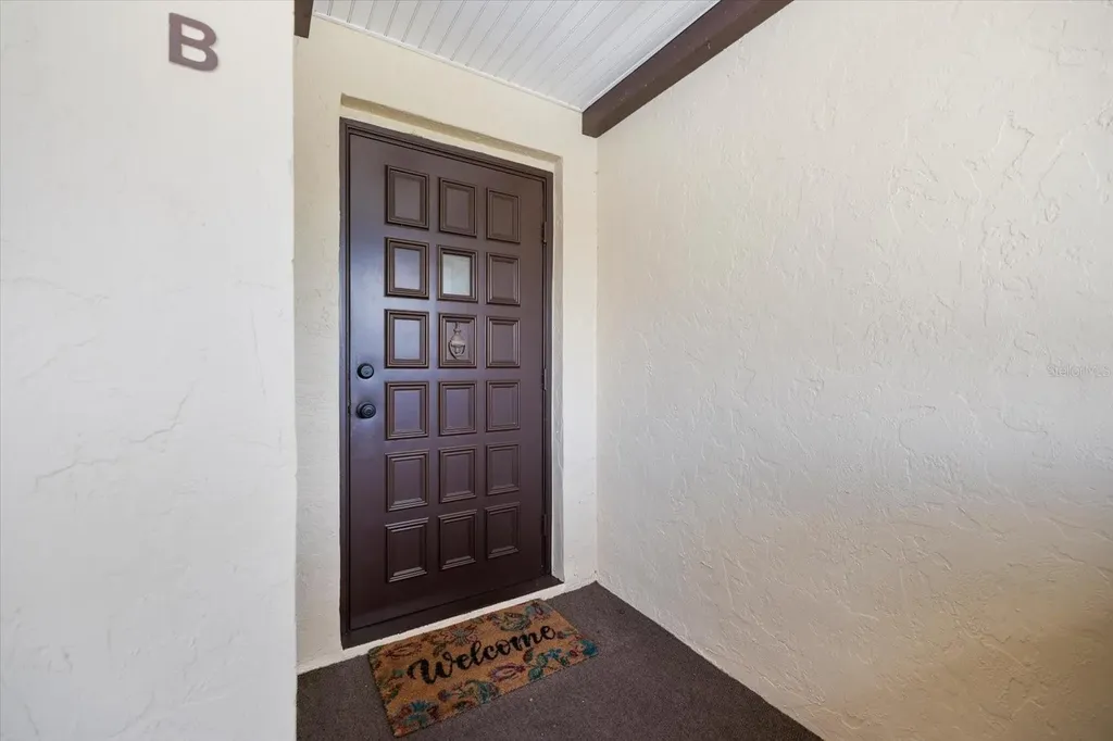 335 Three Lakes Lane Venice FL 34285