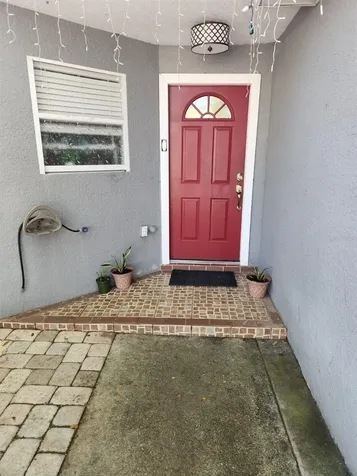 6115 N Albany Avenue Tampa FL 33604
