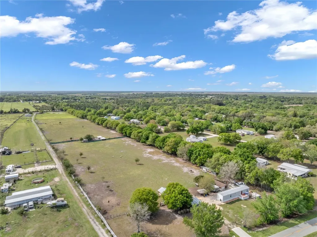 1333 Bluff Hammock Road Lorida FL 33857