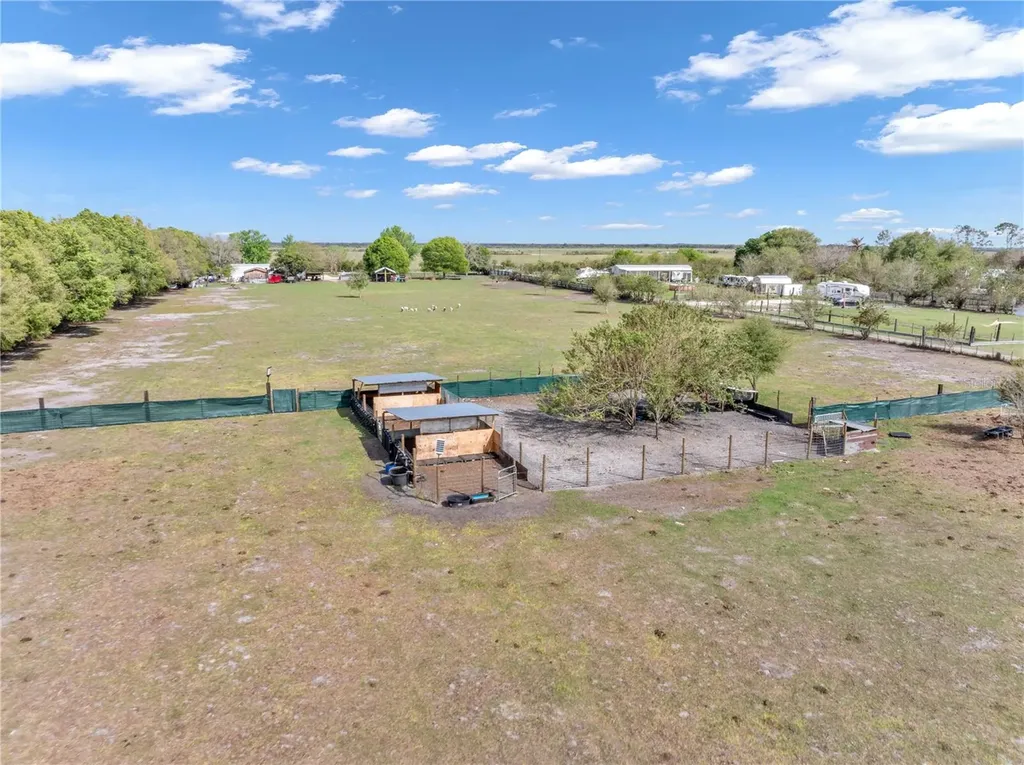 1333 Bluff Hammock Road Lorida FL 33857