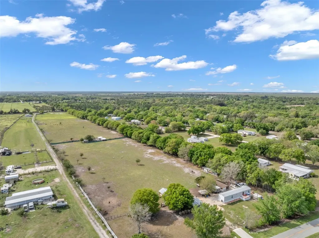 1333 Bluff Hammock Road Lorida FL 33857