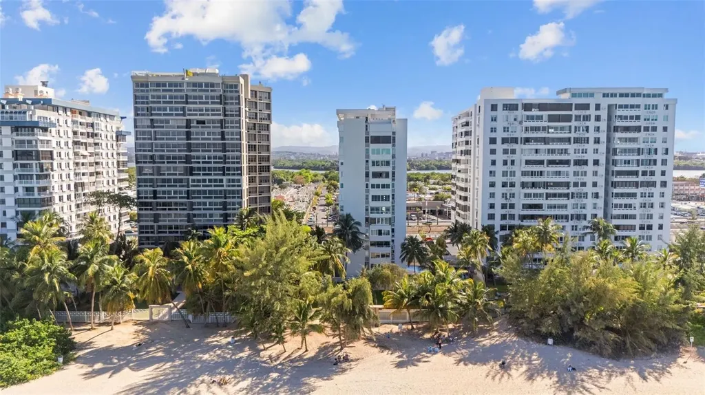 4429 Avenue Isla Verde Carolina PR 00979