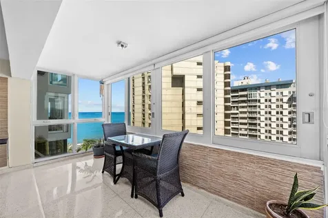 4429 Avenue Isla Verde Carolina PR 00979