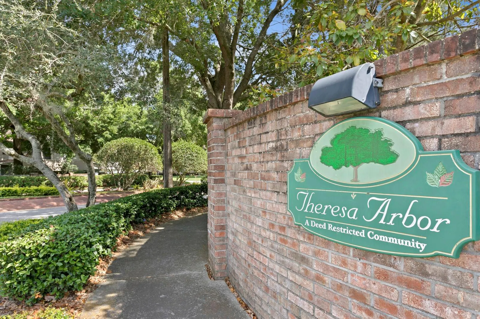 6308 N Queensway Drive Temple Terrace FL 33617