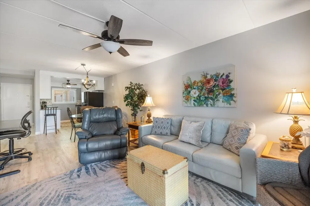 708 Tamiami Trail S Venice FL 34285