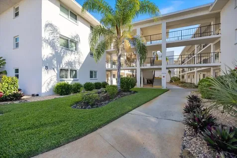 708 Tamiami Trail S Venice FL 34285