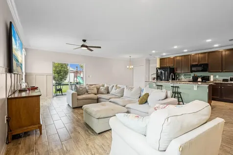 338 Pinecrest Loop Davenport FL 33837