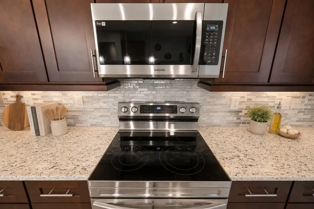 2118 W Hampshire Boulevard Citrus Springs FL 34434