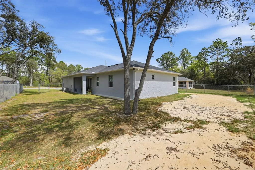 2118 W Hampshire Boulevard Citrus Springs FL 34434