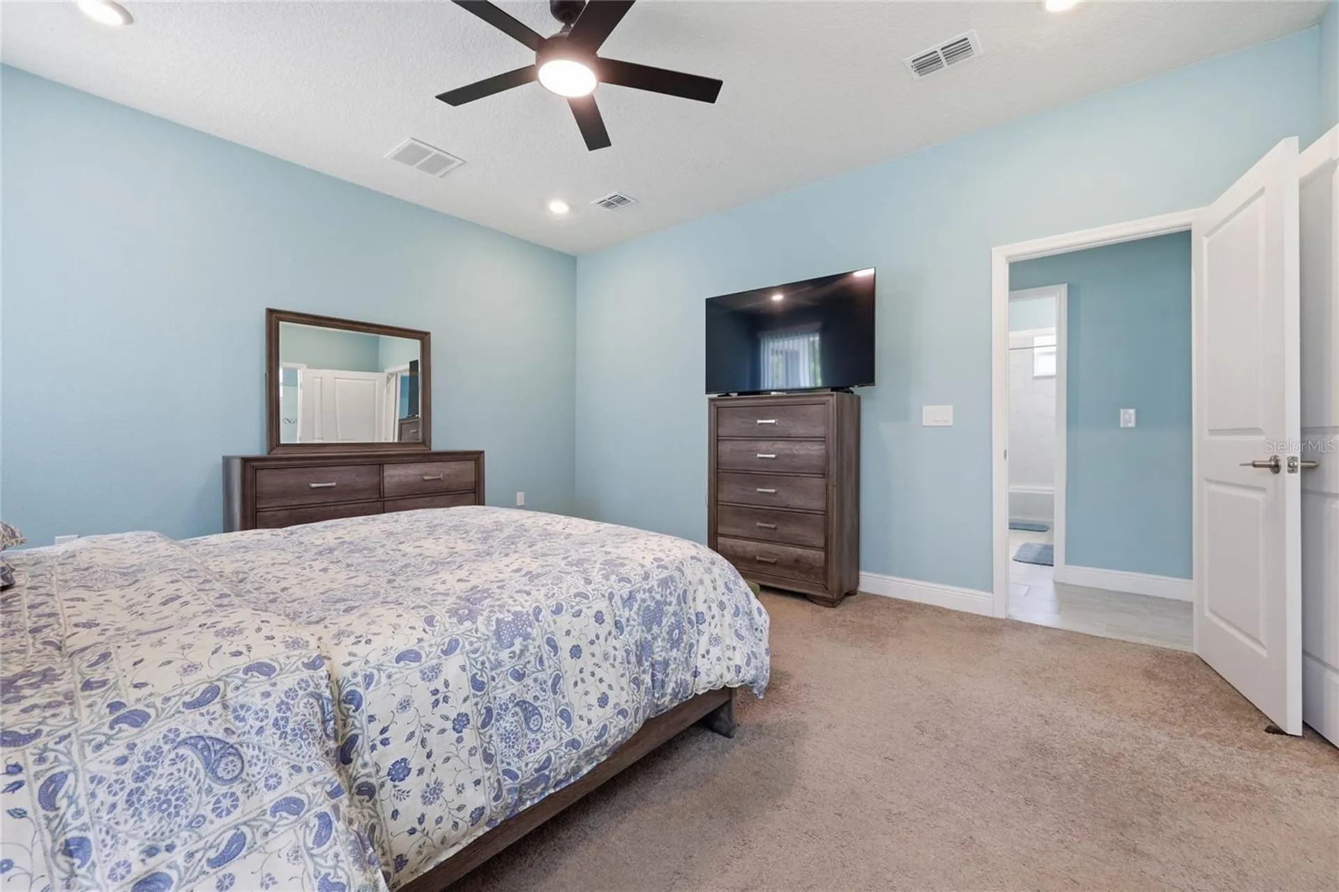 2118 W Hampshire Boulevard Citrus Springs FL 34434